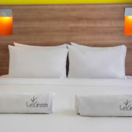 Legreen Suite Kuningan Jakarta Exterior foto